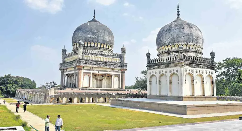 qutb sahi tombs