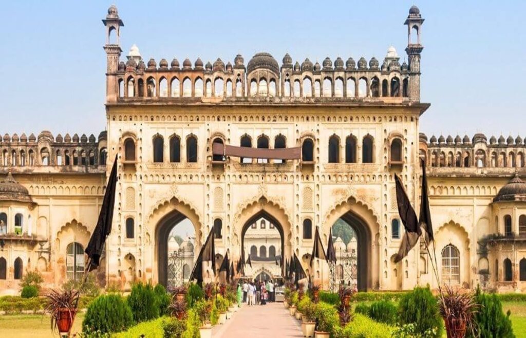 Mumbai To Lucknow Flight - Flight Booking, Hotel Booking, Tour Packages
